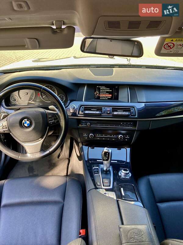Седан BMW 5 Series 2016 в Кременчуці