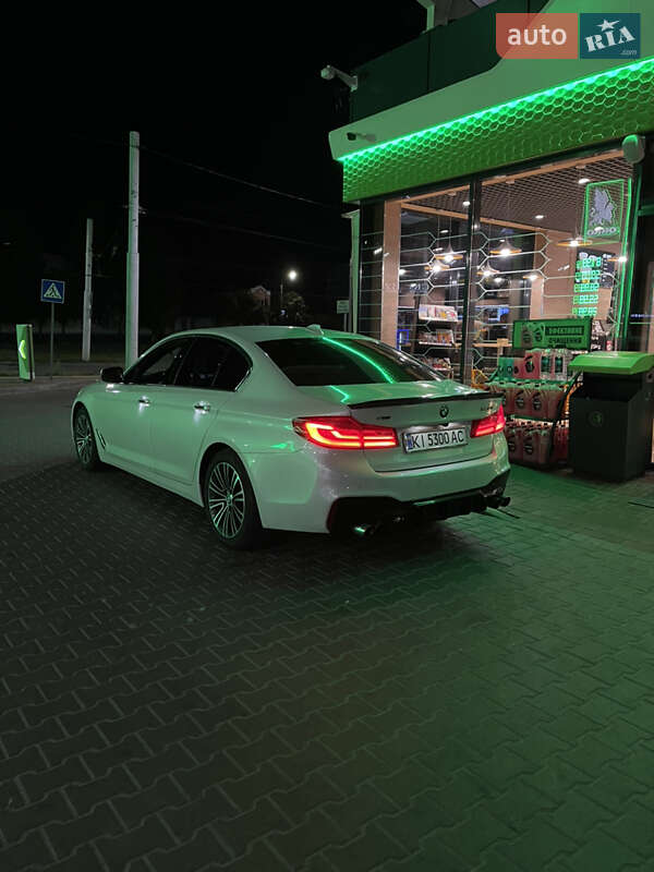 Седан BMW 5 Series 2017 в Киеве