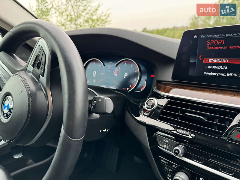 Седан BMW 5 Series 2017 в Дрогобичі