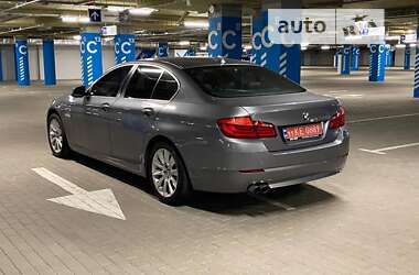 Седан BMW 5 Series 2012 в 