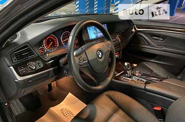 Седан BMW 5 Series 2012 в 