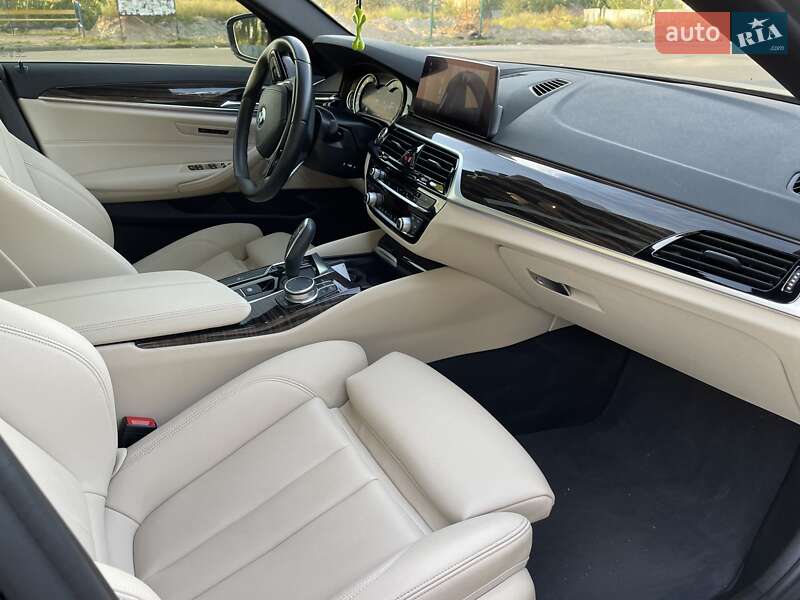 Седан BMW 5 Series 2019 в Киеве