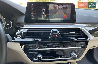 Седан BMW 5 Series 2019 в 