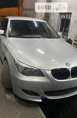 Седан BMW 5 Series 2007 в Львові