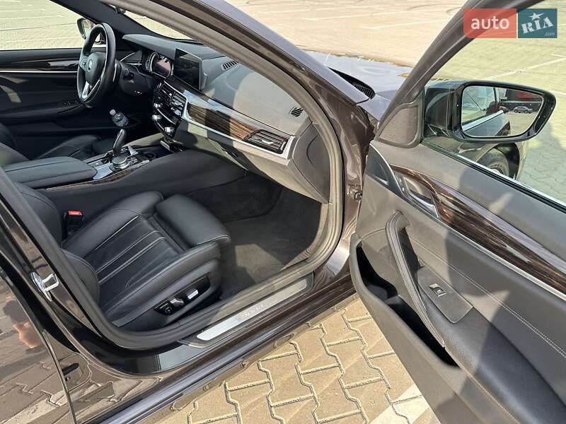 Седан BMW 5 Series 2017 в Киеве