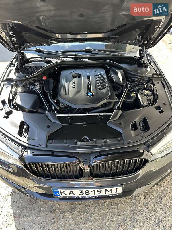 Седан BMW 5 Series 2017 в Киеве