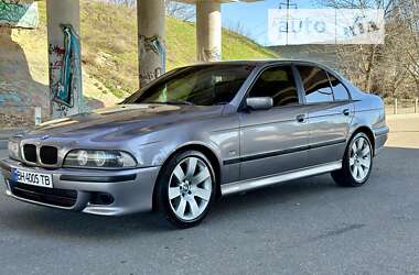 Седан BMW 5 Series 1998 в Одессе