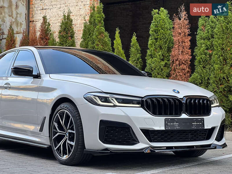 Седан BMW 5 Series 2020 в Львове
