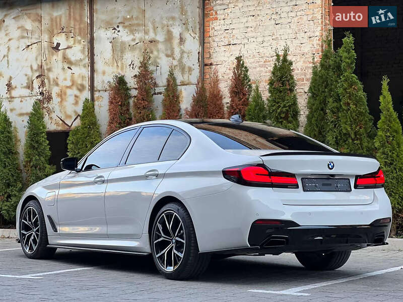Седан BMW 5 Series 2020 в Львове