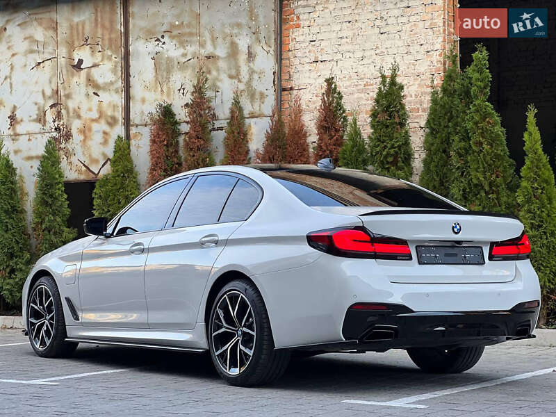 Седан BMW 5 Series 2020 в Львове