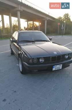 Седан BMW 5 Series 1990 в Коломиї