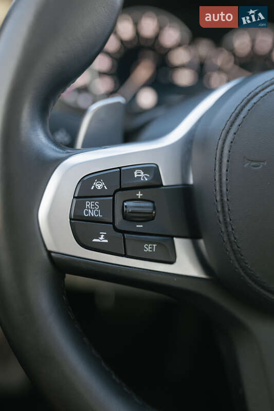 Седан BMW 5 Series 2017 в Львові фото 53 Седан BMW 5 Series 2017 в Львові