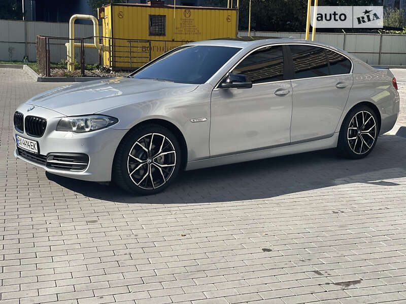 Седан BMW 5 Series 2015 в Хмельницком