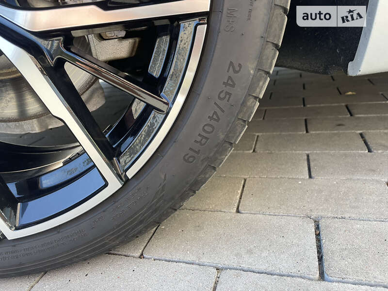 Седан BMW 5 Series 2015 в Хмельницком