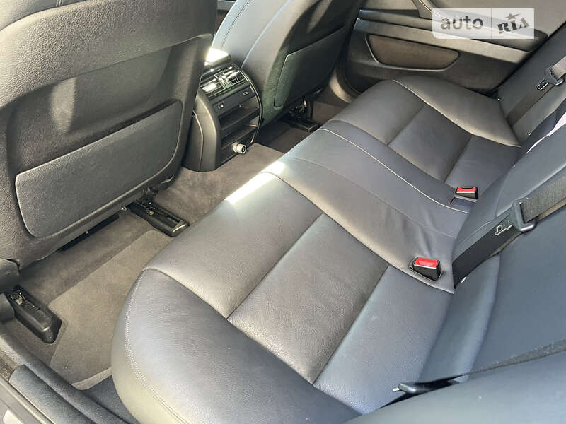 Седан BMW 5 Series 2015 в Хмельницком