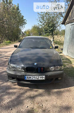 Седан BMW 5 Series 1998 в Овруче