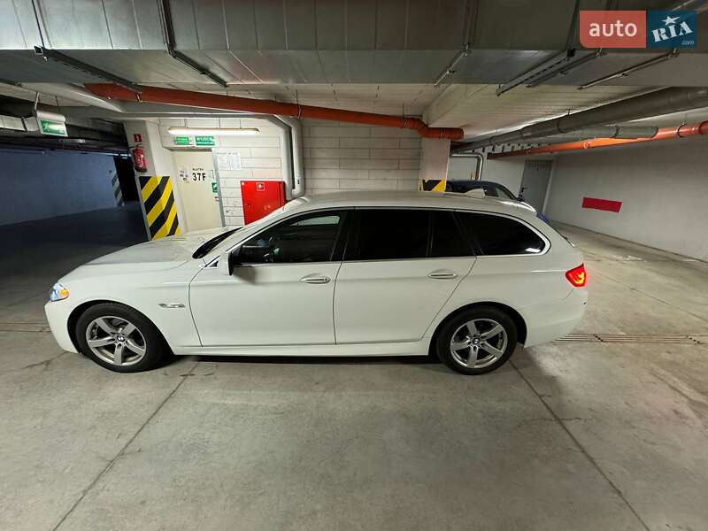 Универсал BMW 5 Series 2011 в Нововолынске