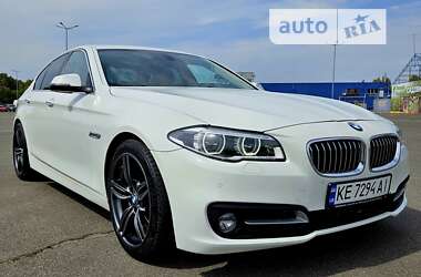 Седан BMW 5 Series 2016 в Дніпрі