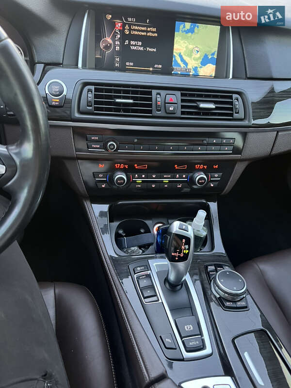 Седан BMW 5 Series 2014 в Тересве