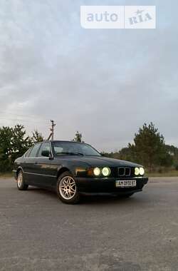 Седан BMW 5 Series 1989 в Рівному