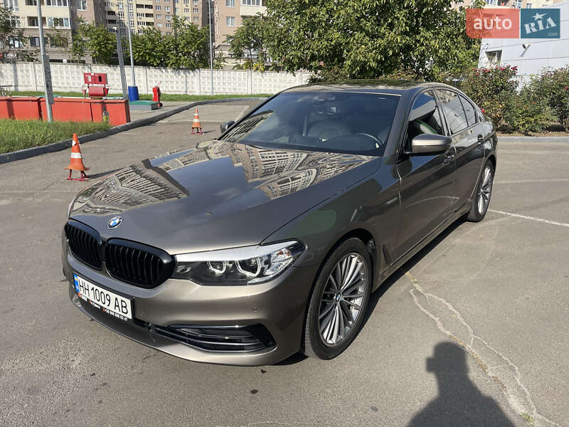 Седан BMW 5 Series 2019 в Одессе