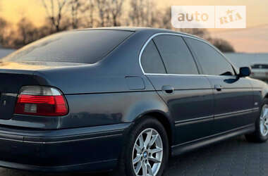 Седан BMW 5 Series 2002 в Чернівцях