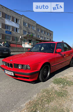 Седан BMW 5 Series 1992 в Сумах