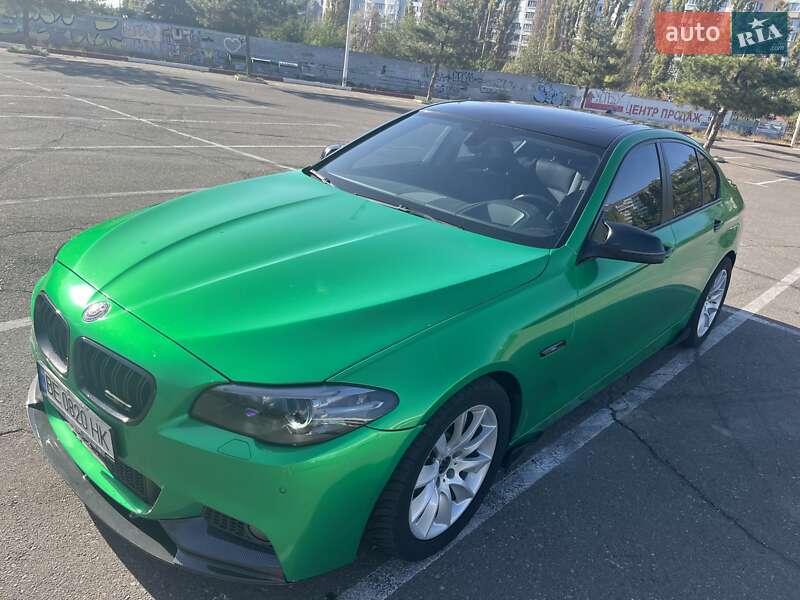 Седан BMW 5 Series 2015 в Николаеве