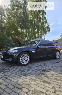 Седан BMW 5 Series 2011 в Львове