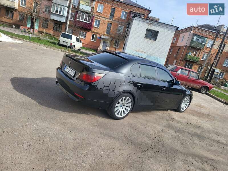 Седан BMW 5 Series 2004 в Харькове