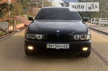 Седан BMW 5 Series 1999 в Черноморске