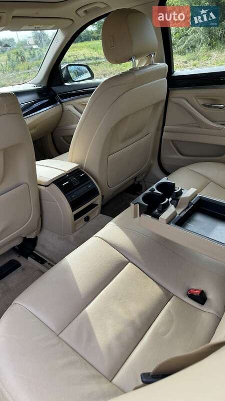 Седан BMW 5 Series 2014 в Нововолинську