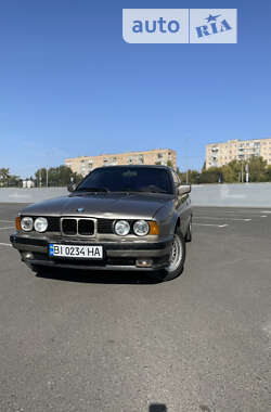 Седан BMW 5 Series 1990 в Полтаві