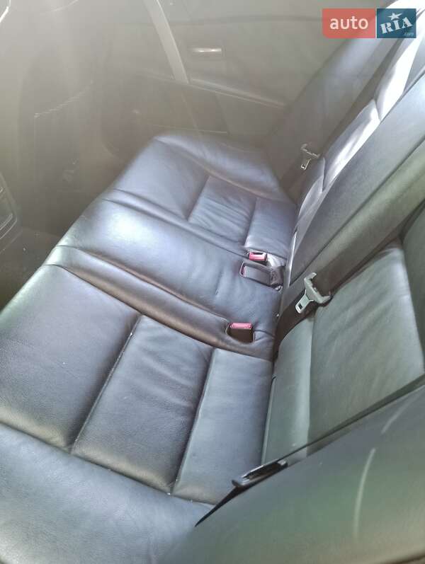 Седан BMW 5 Series 2005 в Сухому Лимані