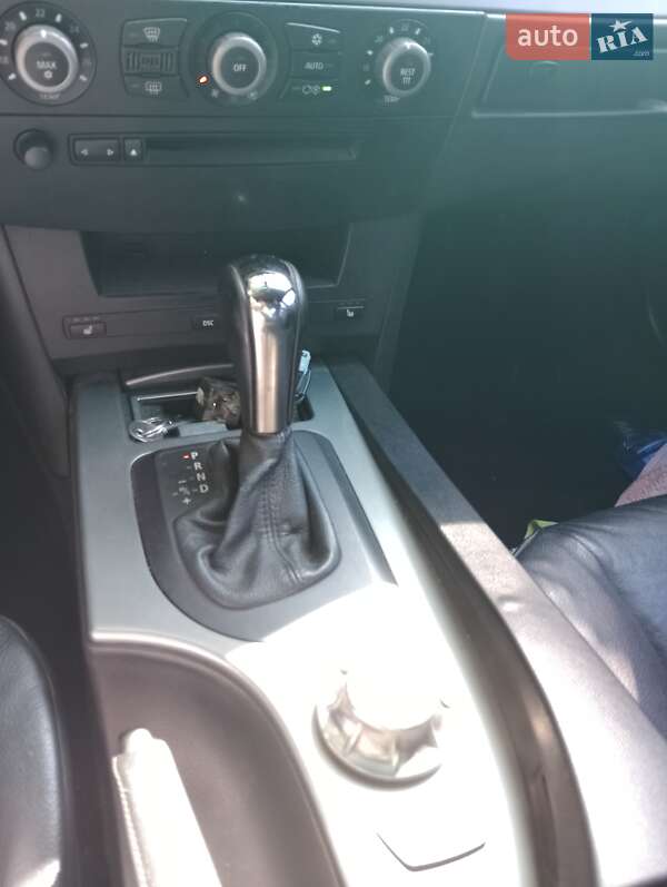 Седан BMW 5 Series 2005 в Сухому Лимані