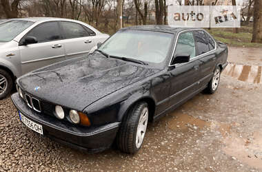 Седан BMW 5 Series 1993 в Кривом Роге