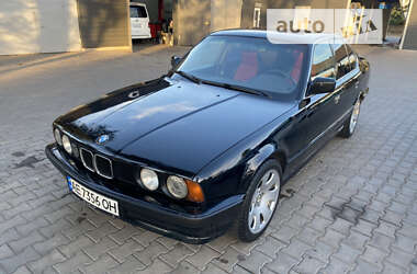 Седан BMW 5 Series 1993 в Кривом Роге