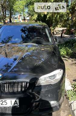 Седан BMW 5 Series 2012 в Бучі