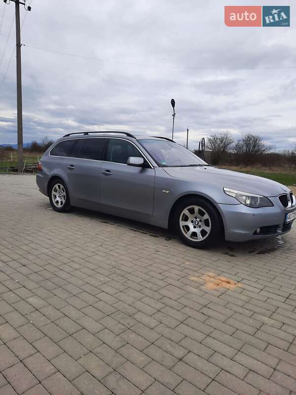 BMW 5 Series 2004