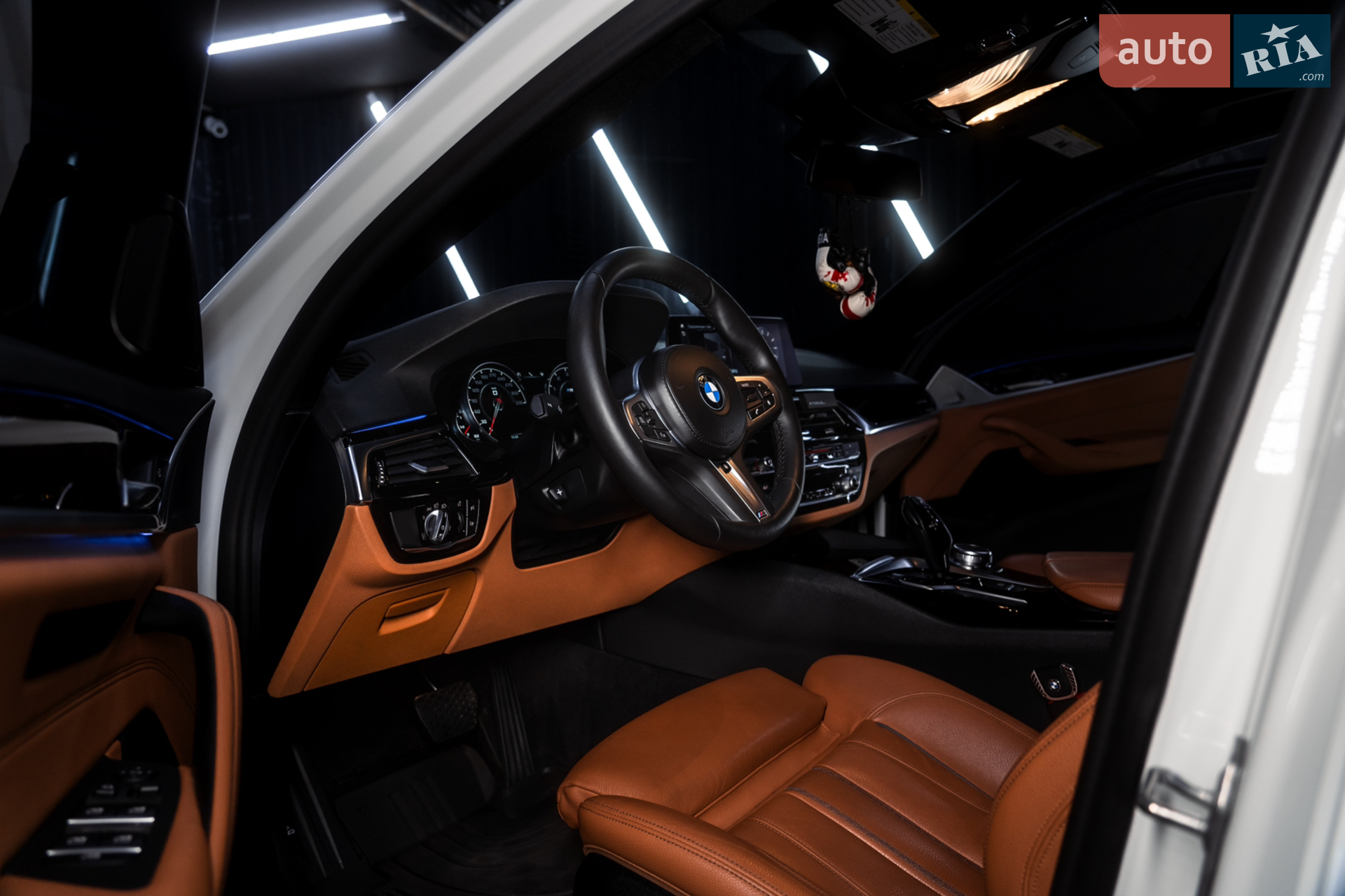 2019 BMW 5er - мініатюра 10