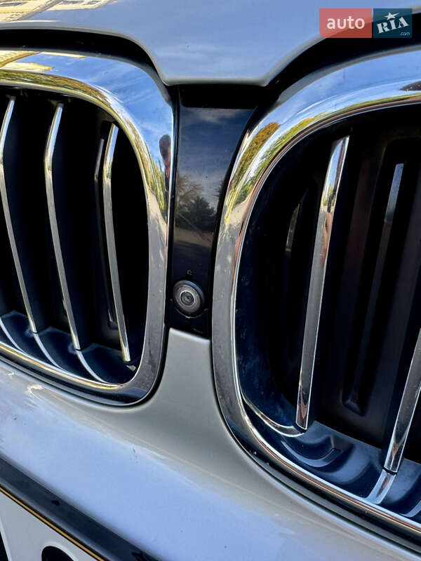 Седан BMW 5 Series 2019 в Киеве