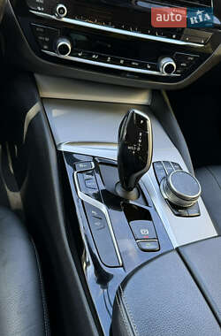 Седан BMW 5 Series 2019 в 