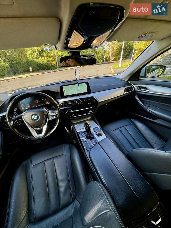Седан BMW 5 Series 2019 в Киеве