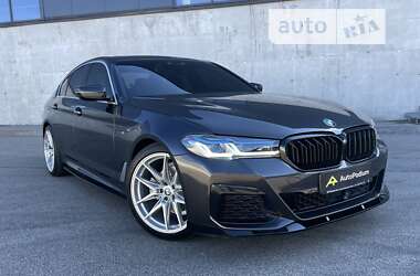 Седан BMW 5 Series 2017 в Киеве