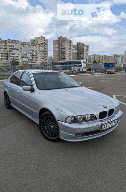 Седан BMW 5 Series 1998 в Киеве