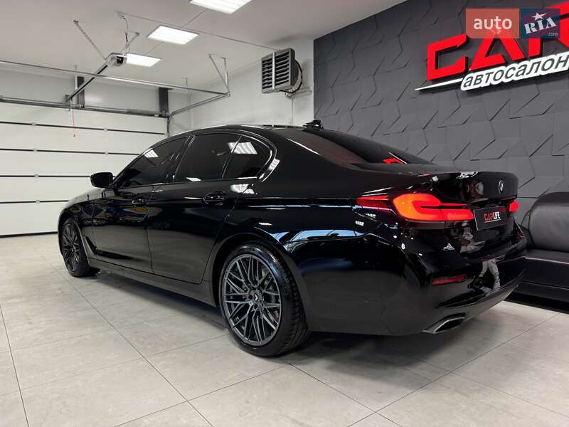 Седан BMW 5 Series 2020 в Тернополе