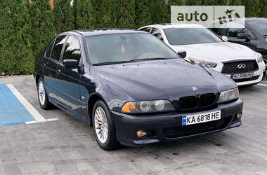 Седан BMW 5 Series 2000 в Луцке