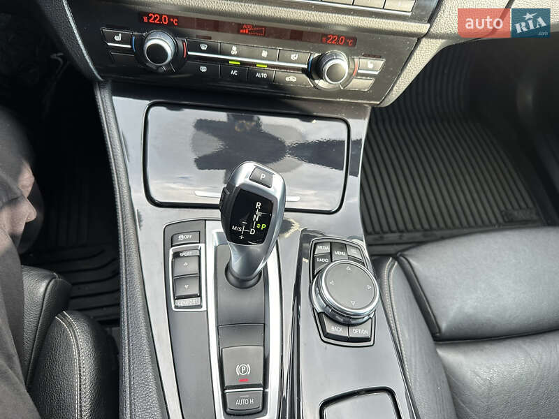 Седан BMW 5 Series 2015 в Києві