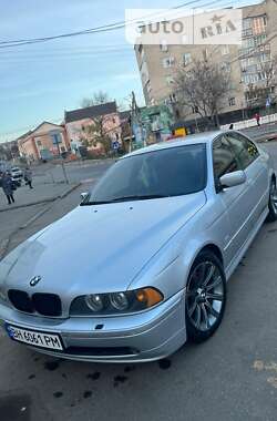 Седан BMW 5 Series 2001 в Балті