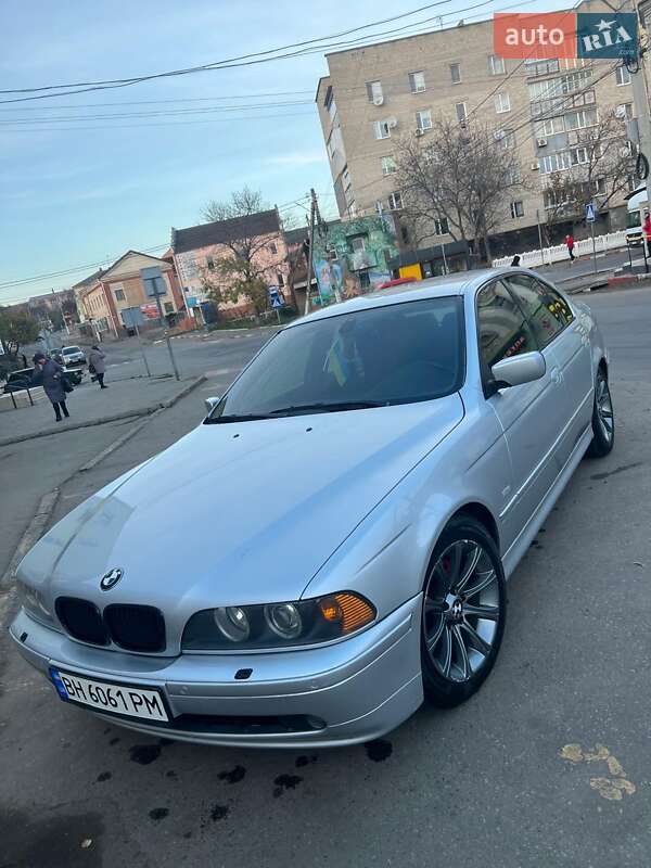 BMW 5 Series 2001